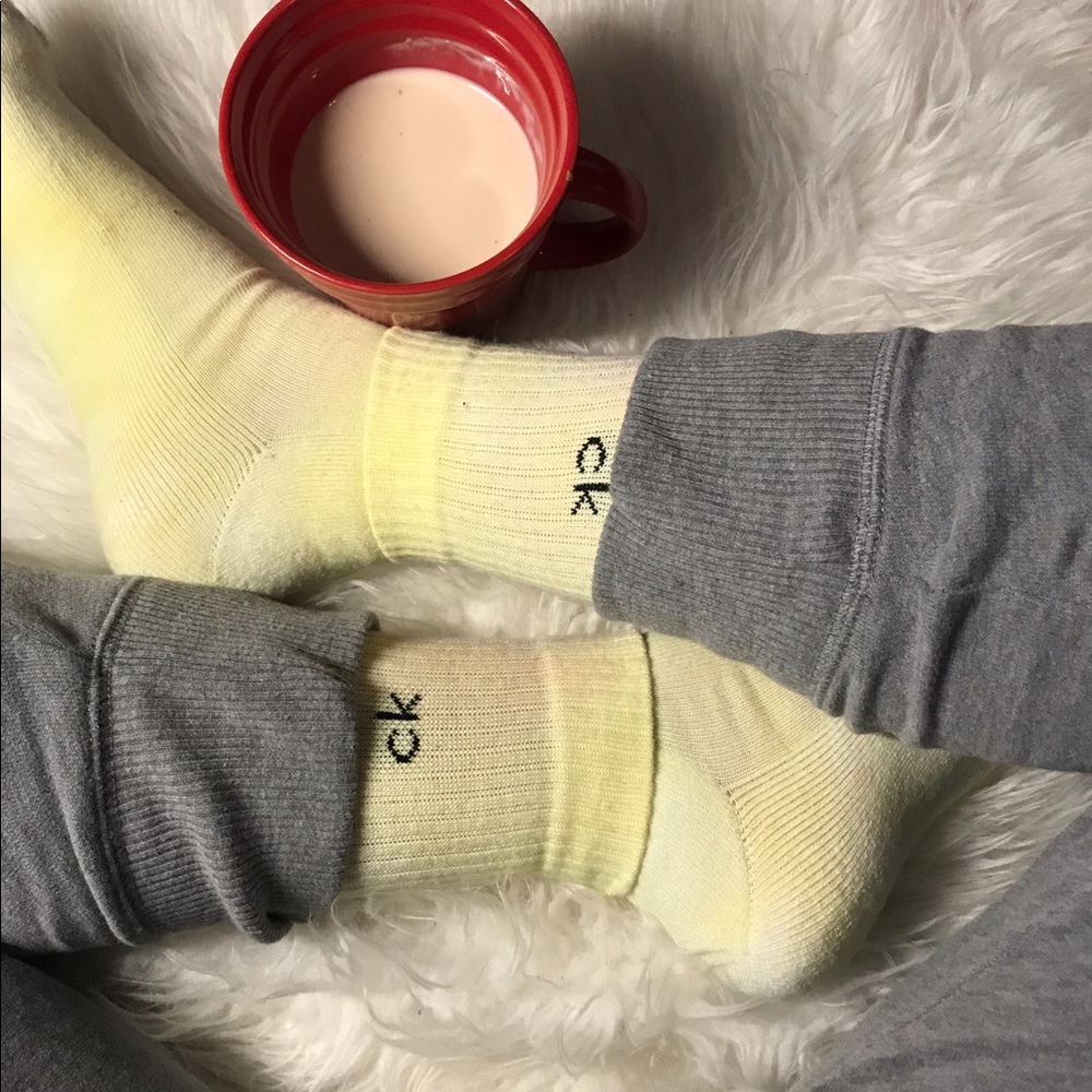 Yellow socks - Picture 2 of 2